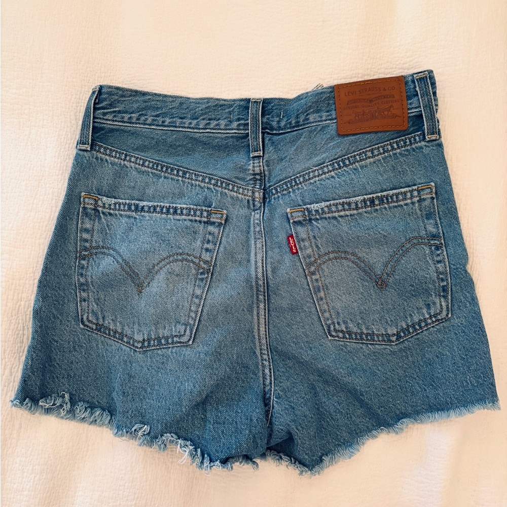 Levi's Ribcage Shorts